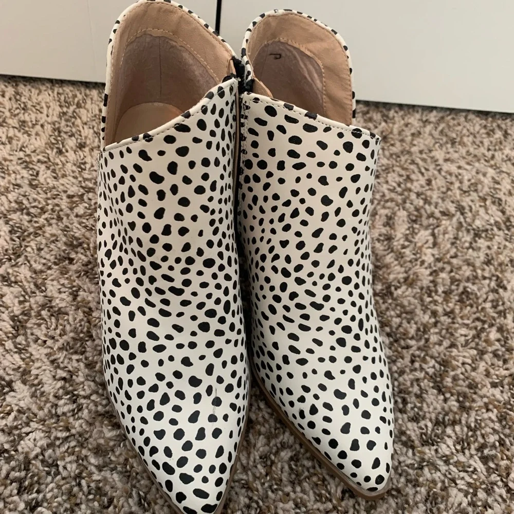 Booties - Picture 3 of 5